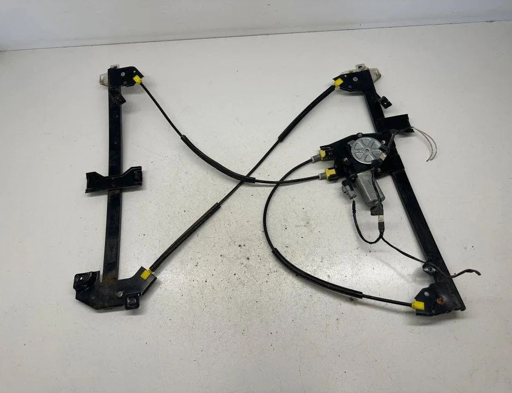 CITROËN Berlingo 1 generation (1996-2012) Стеклоподъемник передней правой двери 30586821