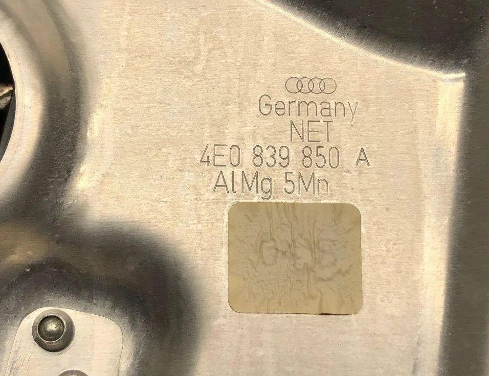 AUDI A8 D3/4E (2002-2010) Стеклоподъемник задней правой двери 4E0839850A 30589415