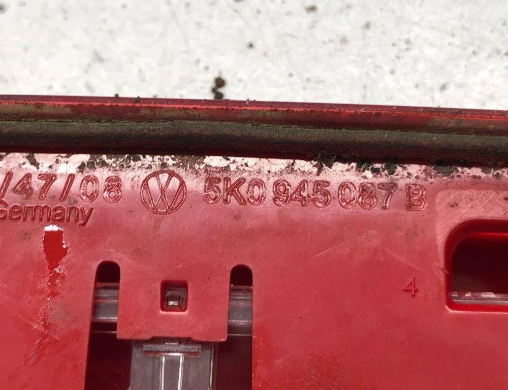 VOLKSWAGEN Golf 8 generation (2019-2023) Фонарь задней крышки 5K0945087B 30595046