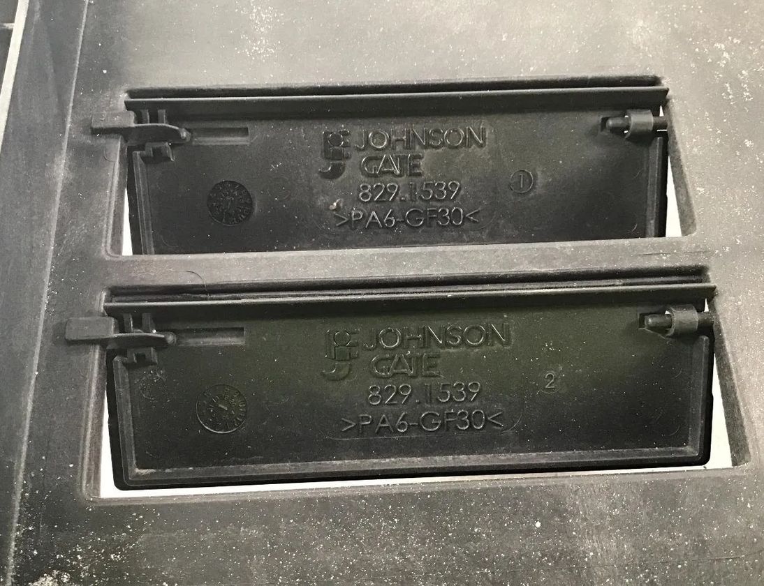 PEUGEOT 308 T9 (2013-2021) Ventilátor difuzéra na ľavej strane 9806313580 28705690