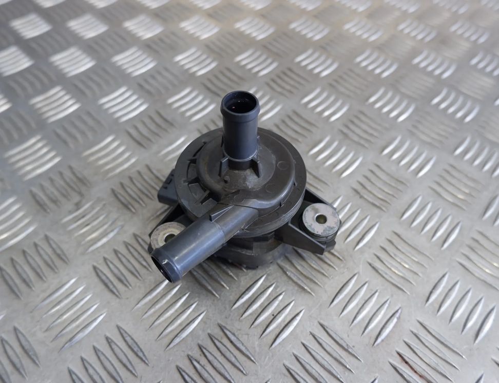 TOYOTA Auris 2 generation (2012-2015) Obiehový vodný motor G9040-52010 11373247