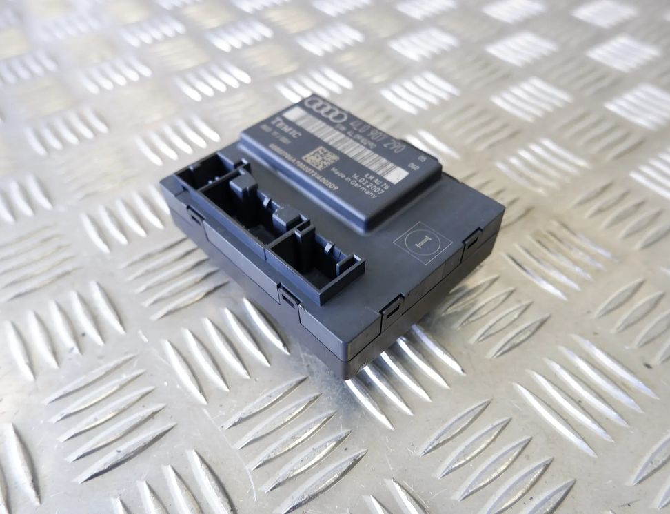 AUDI Q7 4L (2005-2015) Ovládacia jednotka krytu batožinového priestoru 4L0907290,4L0910290 13520650