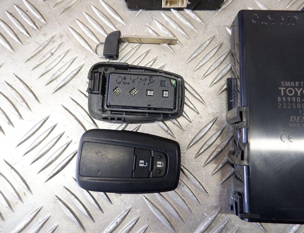 TOYOTA Prius 4 generation (XW50) (2015-2023) Sada ECU motora 89990-47030,89784-47030,BR1EW 23761253