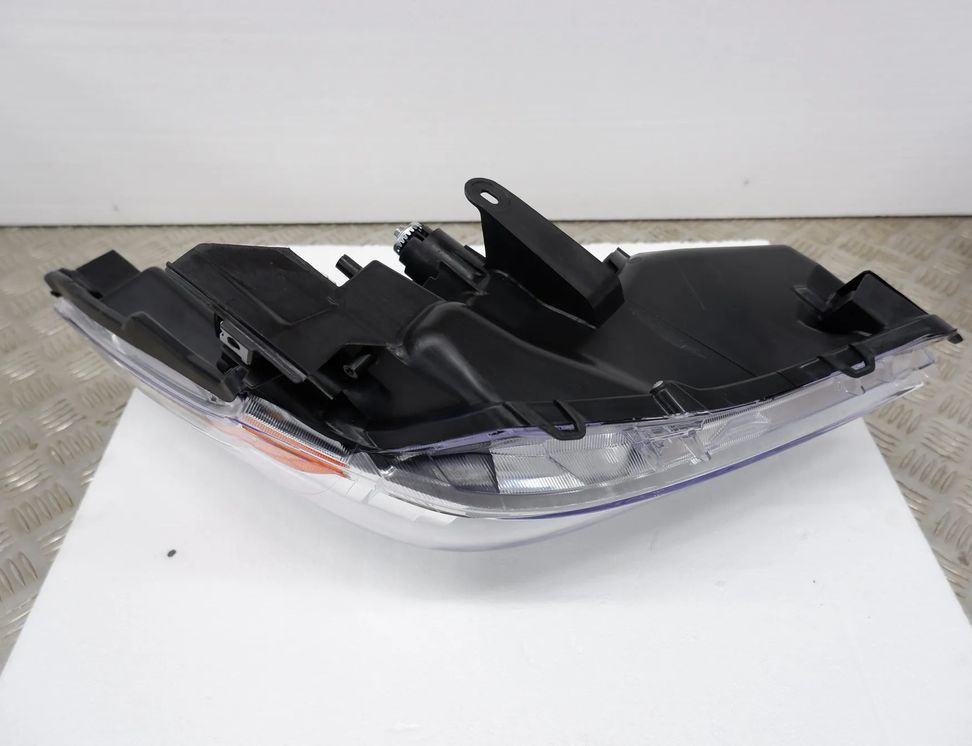 TOYOTA Prius Plus 1 generation (2012-2020) Front Left Headlight 81170-47300 33088471
