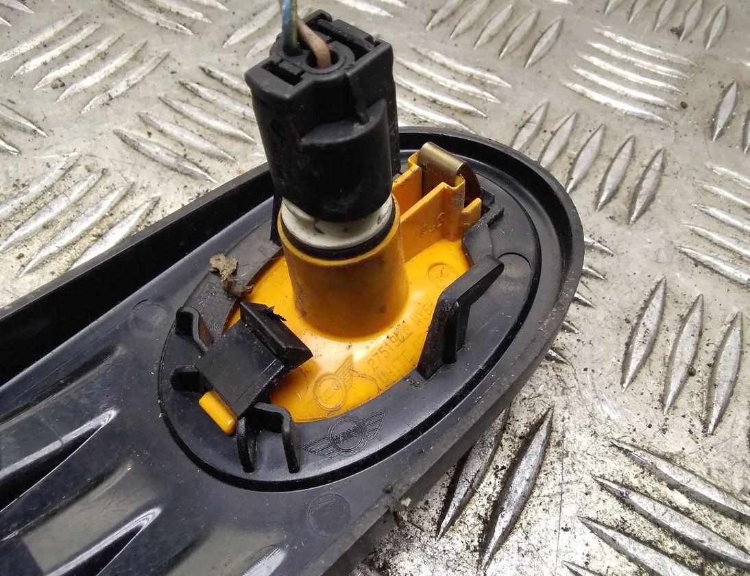 MINI Cooper R56 (2006-2015) Front Right Fender Molding 2751978,2751504 13650348