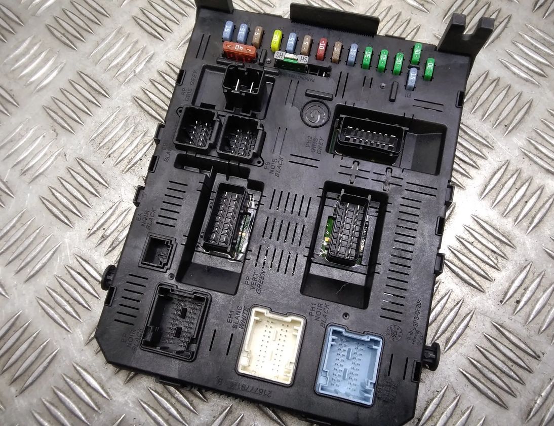 CITROËN C4 Picasso 1 generation (2006-2013) Komfortná ovládacia jednotka 281197350a,9663510180,216760315b,281197280a 17211138