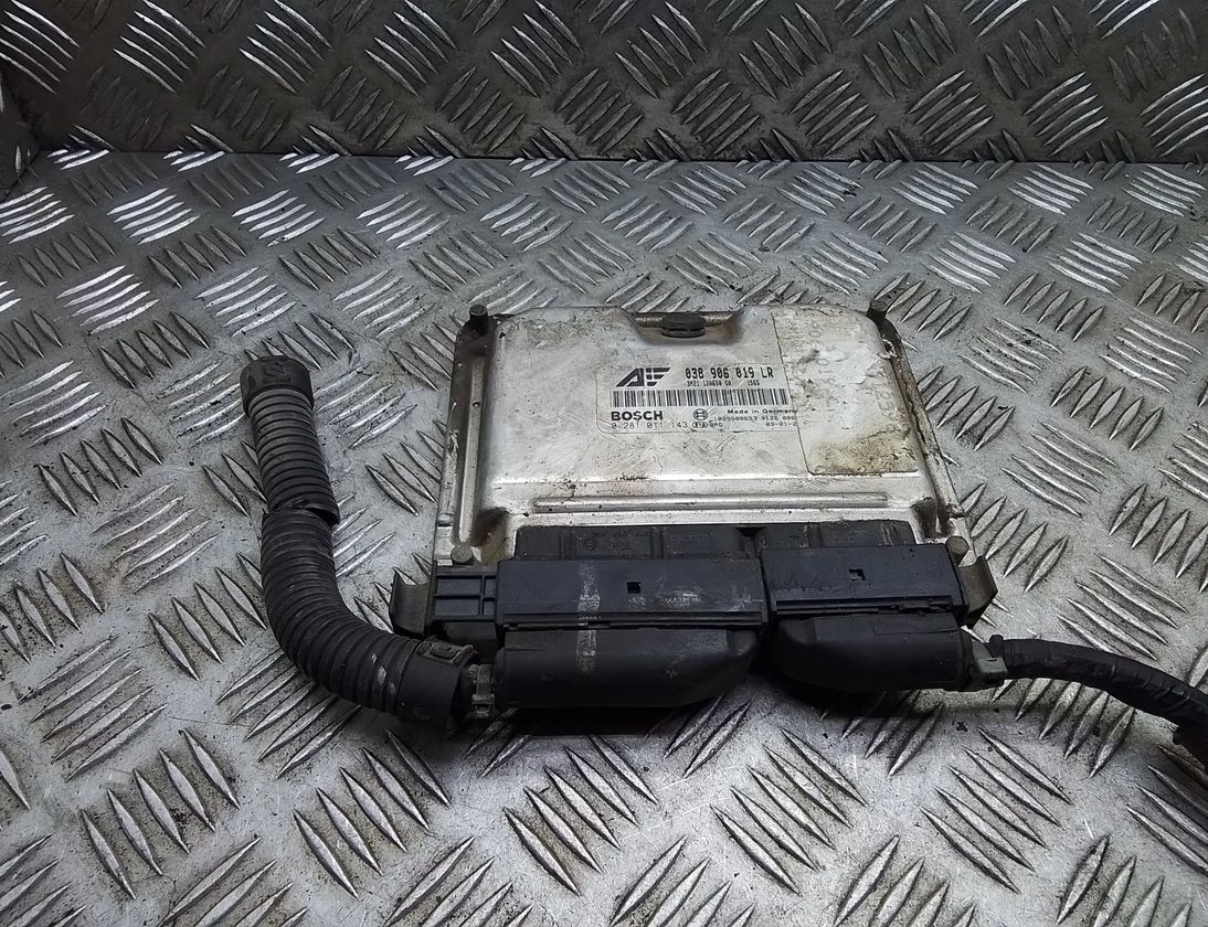 FORD Galaxy 1 generation (1995-2006) Блок управления двигателем 038906019lr,038906019,0281011143,3m2112a650gr 23195058