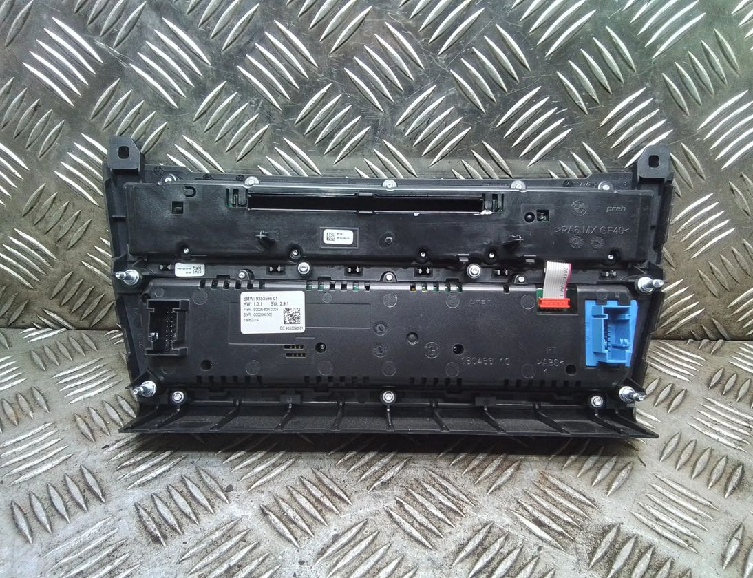 BMW 5 Series F10/F11 (2009-2017) Klimatizačná jednotka 9353596,935359601 28537261