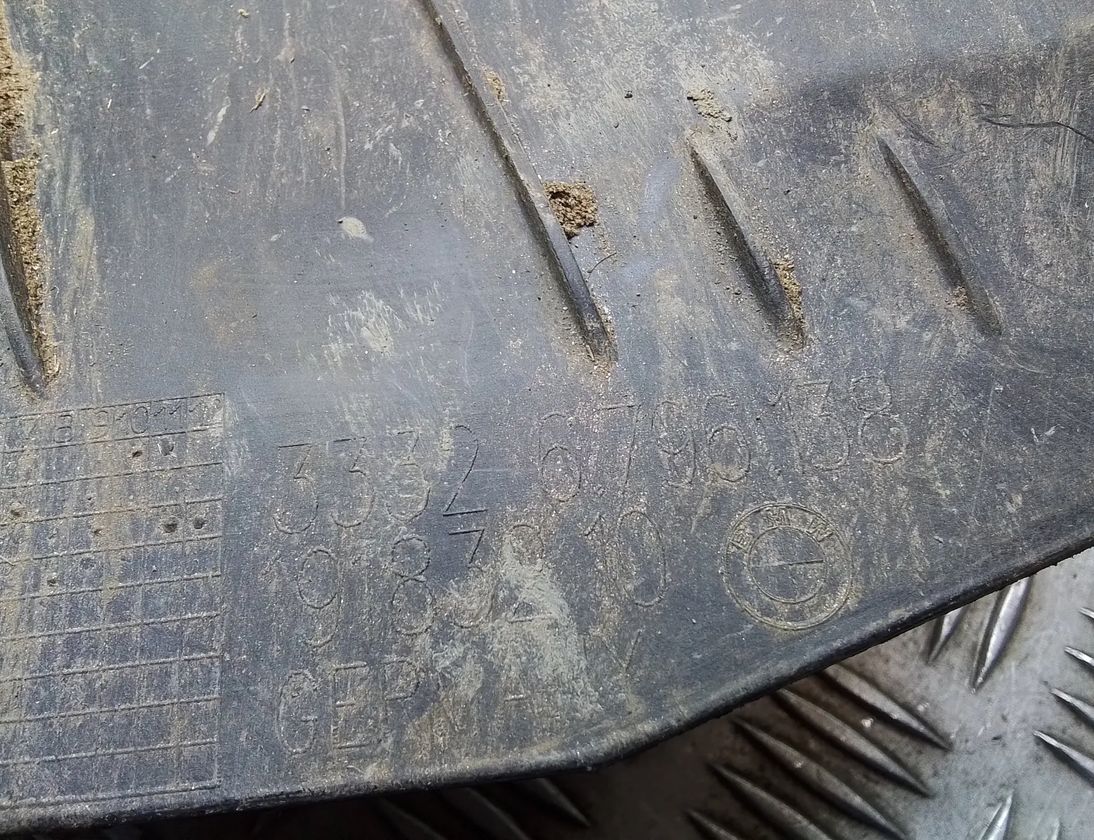 BMW 1 Series F20/F21 (2011-2020) Задняя правая нижняя защита 6796138,33326796138 30319525