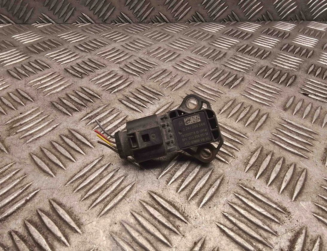 VOLKSWAGEN Touran 3 generation (2015-2023) ДАТЧИК ДАВЛЕНИЯ ВОЗДУХА 03g906051m,0261230566 32634232