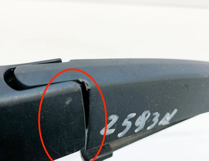 BMW X1 F48/F49 (2015-2023) Дворник крышки багажника 7366061 10618496