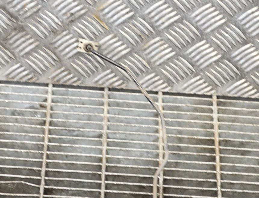 PEUGEOT 3008 2 generation (2017-2023) Zadný pravý brzdový strmeň 9819060980 11505404