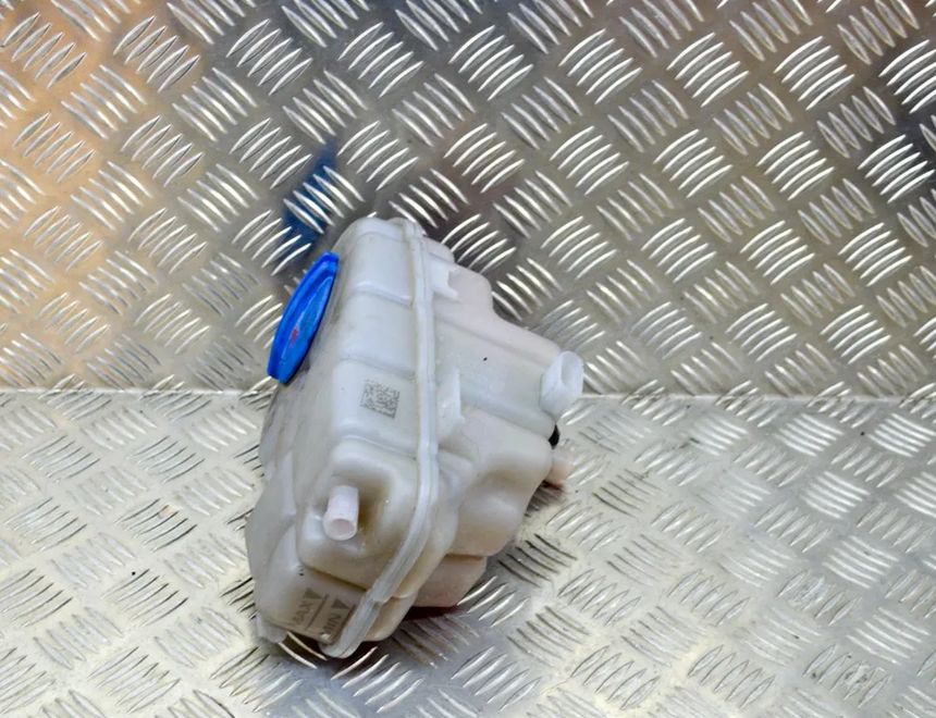 AUDI A6 C7/4G (2010-2020) Expanzná nádrž 4G0121403R 11628899