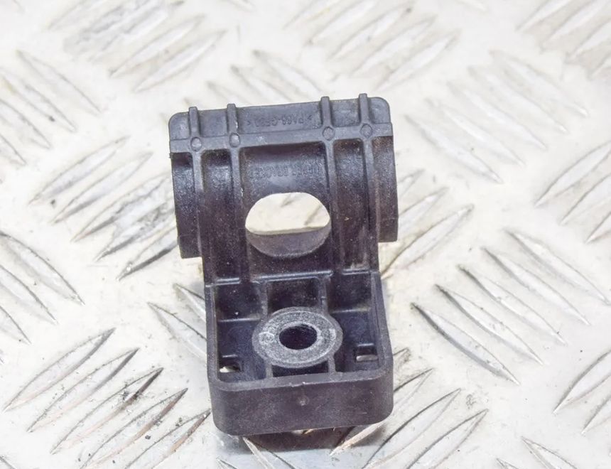 OPEL Mokka 1 generation (2012-2015) Держатель радиатора 11689559