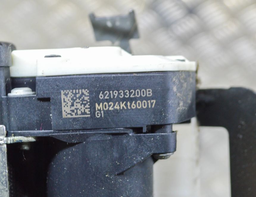 MERCEDES-BENZ E-Class W212/S212/C207/A207 (2009-2016) Front Right Seatbelt A2128608685,620048100,621933200B 12193944