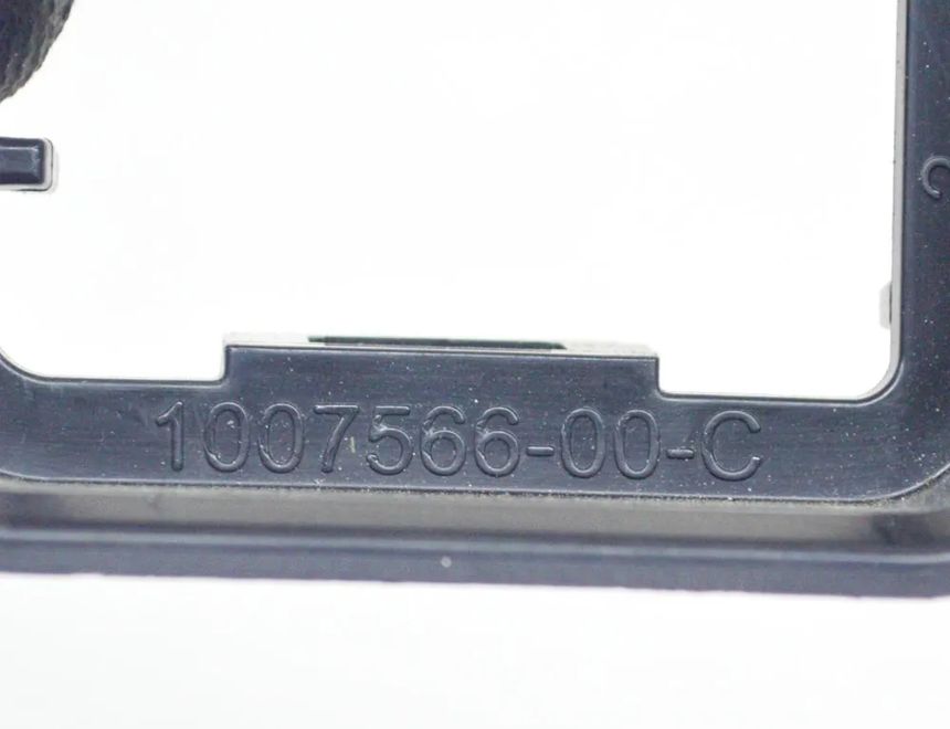 TESLA Model X 1 generation (2015-2024) Другие внутренние детали 1007566-00-C 12640074