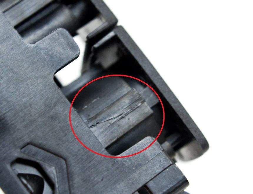 OPEL Vivaro B (2014-2019) кнопка опасности 252100622R 13318885