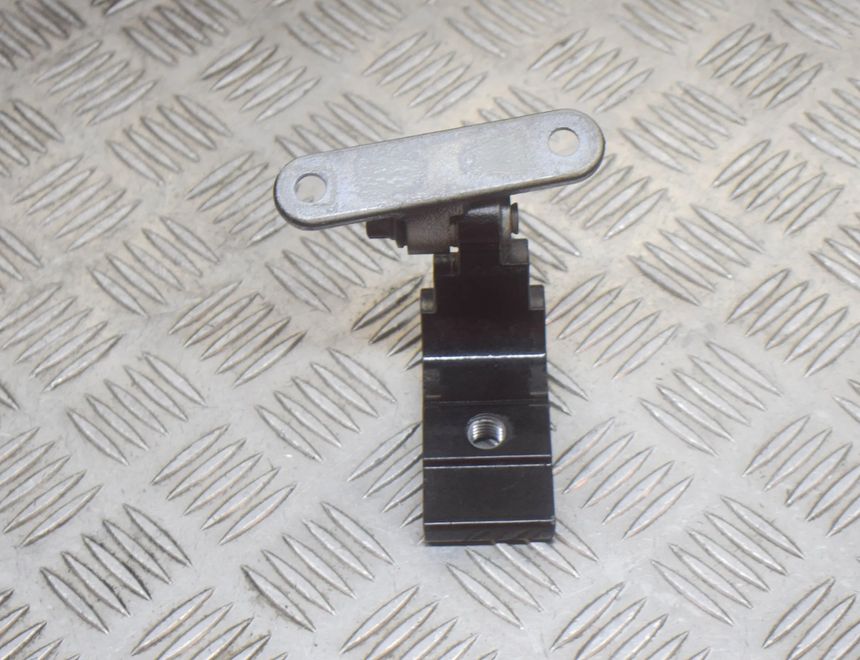 BMW M5 F10 (2011-2016) Задний левый дверной шарнир 7185635 13451570