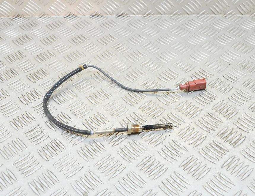 AUDI A6 C7/4G (2010-2020) Senzor teploty výfukových plynov 8K0906088 13689131