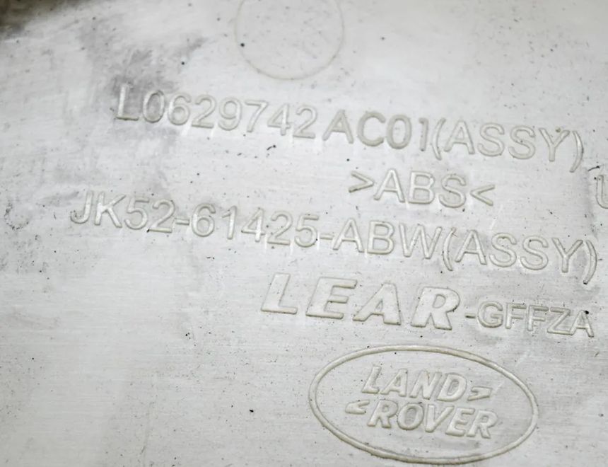 LAND ROVER Range Rover 4 generation (2012-2022) Детали обивки сиденья JK52-61425-ABW 13965194