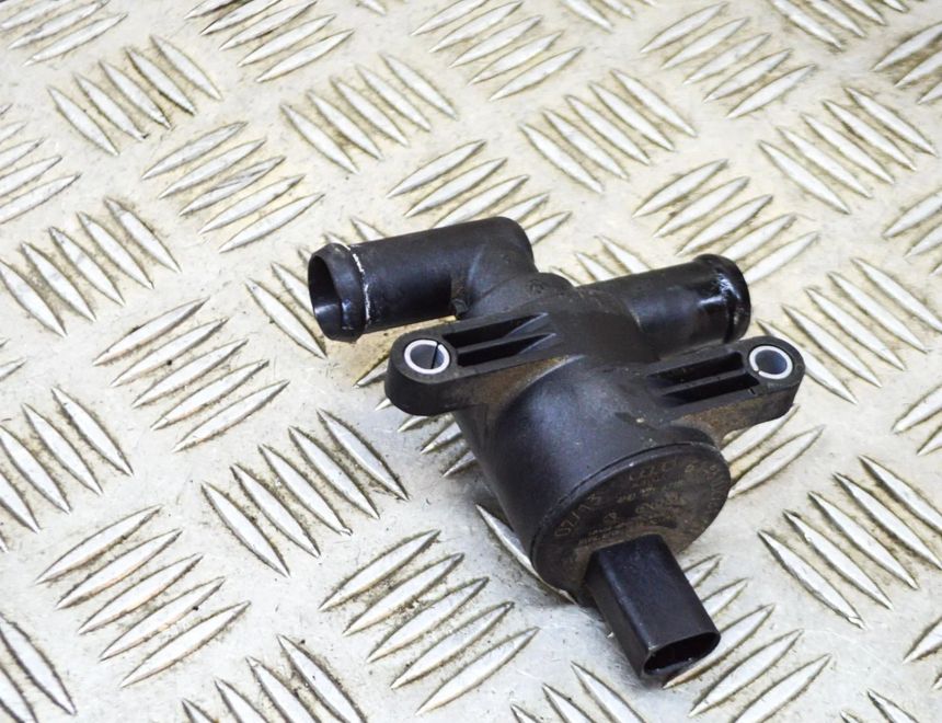 AUDI A5 8T (2007-2016) Моторчик  циркуляции охлаждения 4H0121671B 14465872