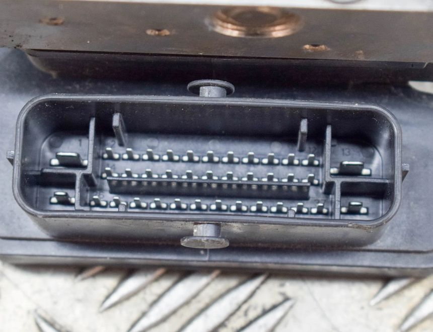 TESLA Model 3 1 generation (2017-2024) ABS čerpadlo 1044745-00-B,1103541-00-A 14890658