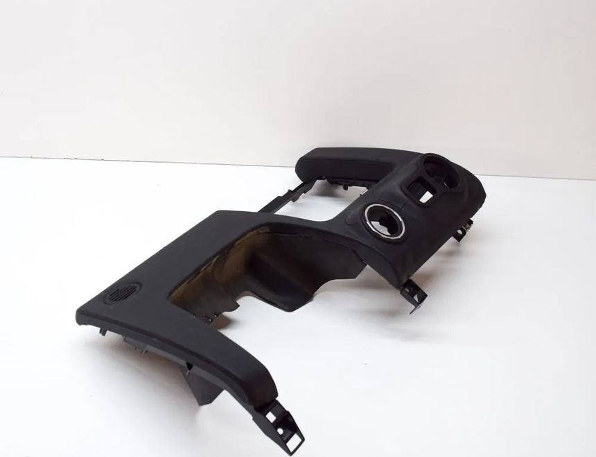 MASERATI Ghibli 3 generation (2013-2024) Panel Trim Lower 06700257660,670012666,105821885C,FA00AAG91359,670025766 14905793