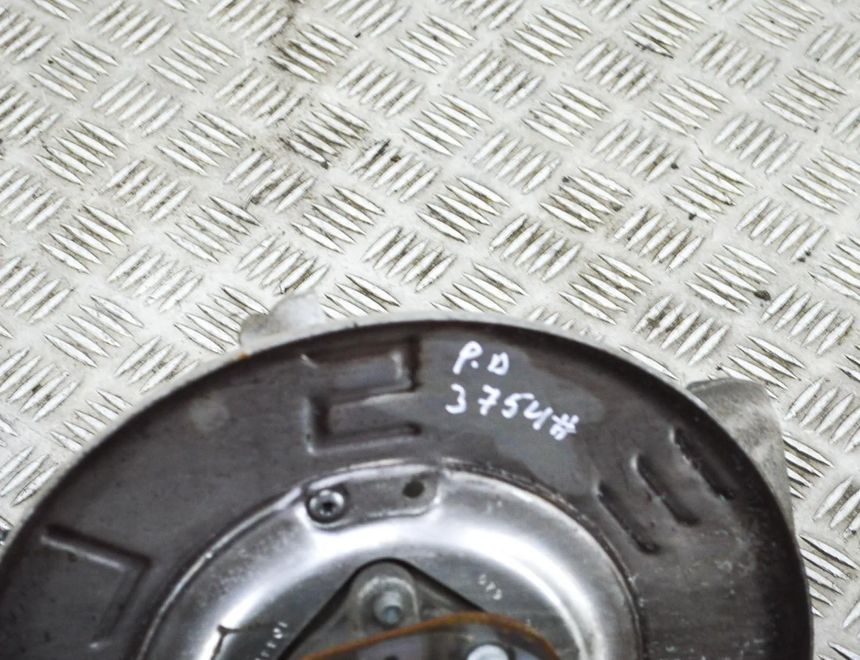 TESLA Model 3 1 generation (2017-2024) Ступица передняя правая 1044122-00-E 15511518