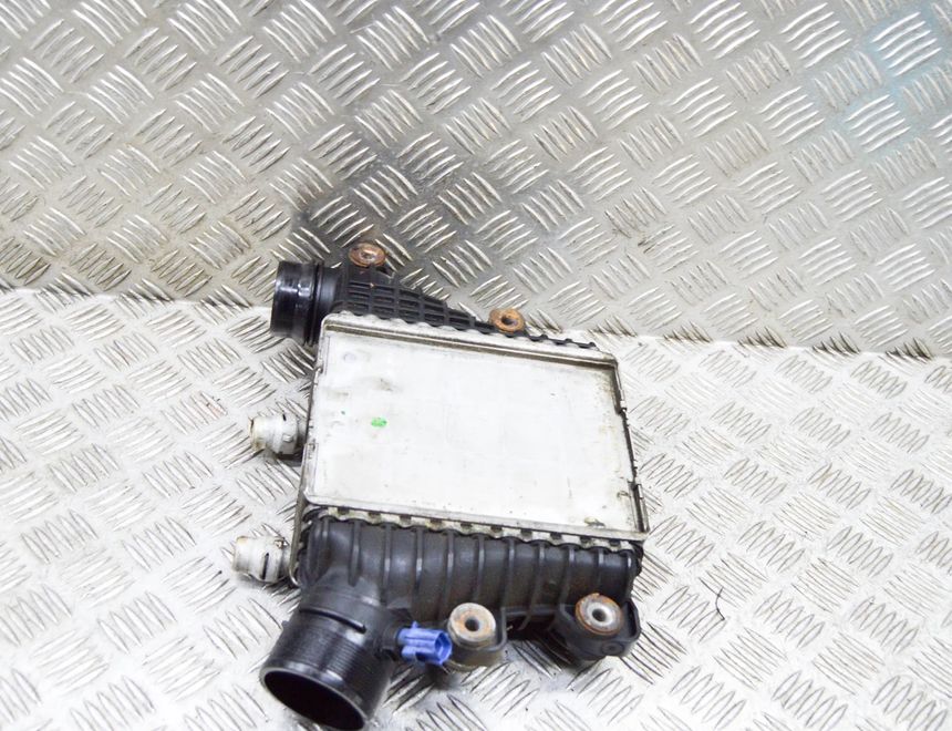 LAND ROVER Range Rover Evoque L538 (1 gen) (2011-2020) Радиатор интеркулера GJ32-9L440-AB 16887583