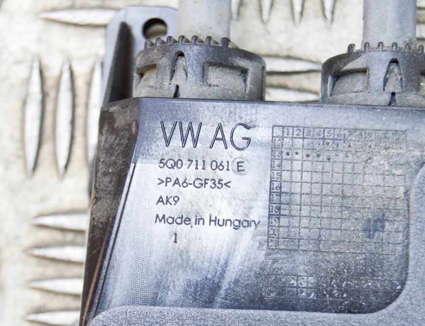 SKODA Octavia 3 generation (2013-2020) Mechanizmus radenia prevodových rýchlostí 5Q0711049AQ,5Q0711061E,5Q0711265R 18183478