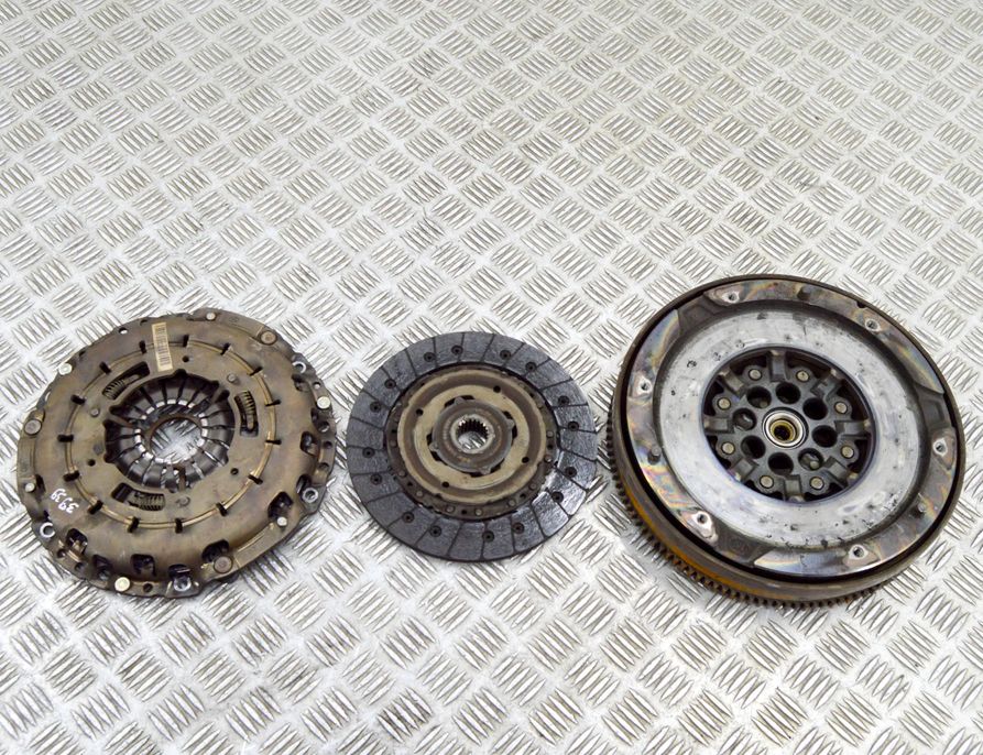BMW 2 Series F22/F23 (2013-2020) Clutch Kit 7614326,7641233,7641232 18259165