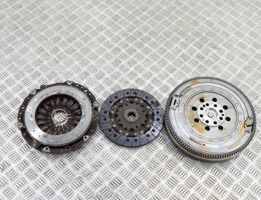 BMW 2 Series F22/F23 (2013-2020) Clutch Kit 7614326,7641233,7641232 18259165