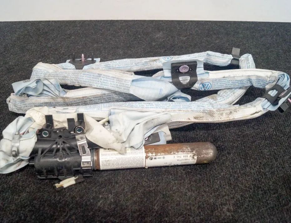 VOLKSWAGEN Passat B6 (2005-2010) Ľavý strešný airbag SRS 3C0880741C 2032732