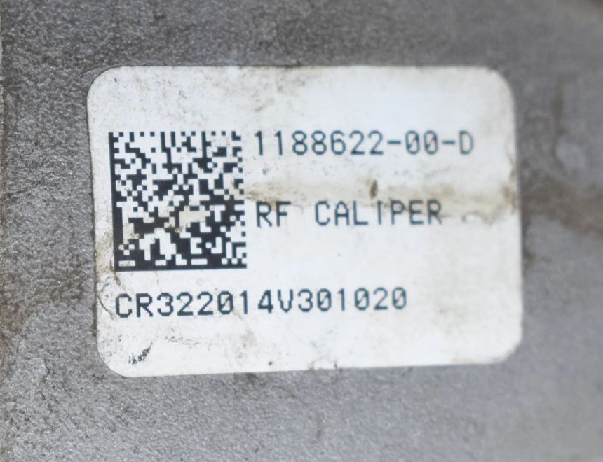 TESLA Model Y 1 generation (2020-2024) Pravý predný strmeň brzdy 1188622-00-D,1188722-00-B 21354066