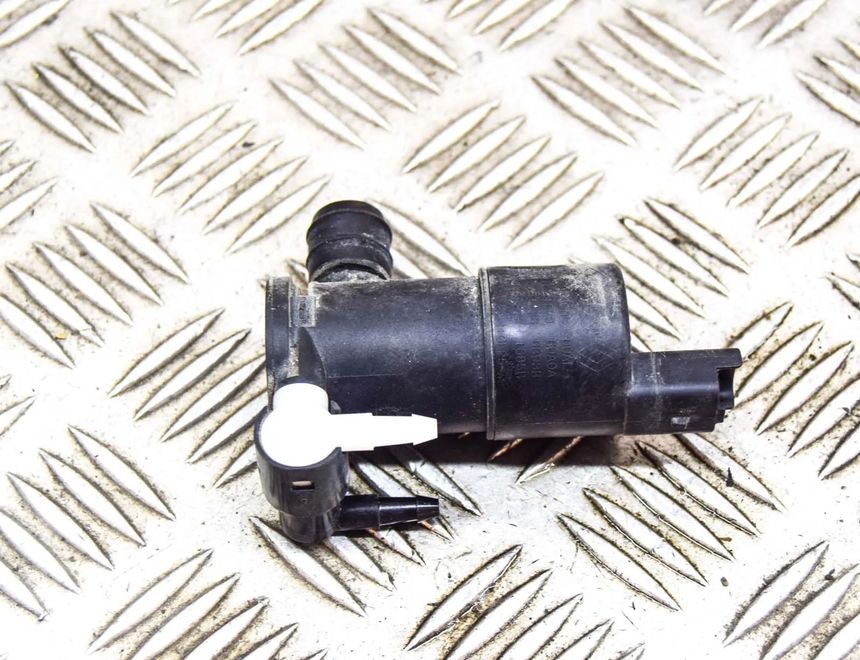 PEUGEOT 2008 2 generation (2019-2023) Washer Tank Motor 9825893480 21405721