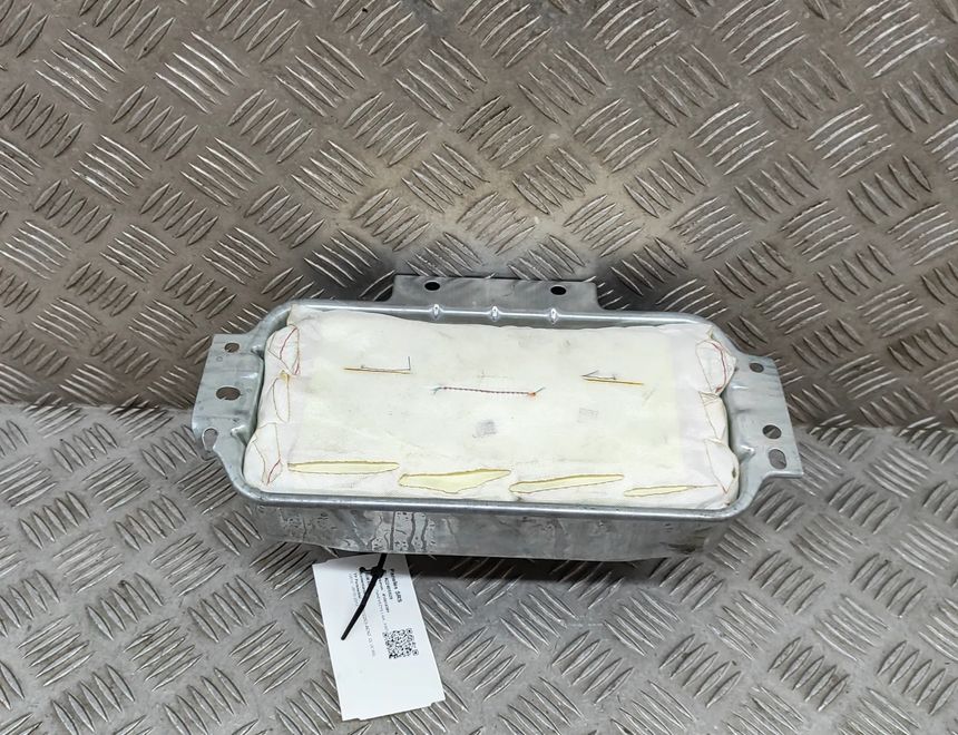 MERCEDES-BENZ GL-Class X166 (2012-2015) Подушка безопасности панель салона A1668602402 22405929