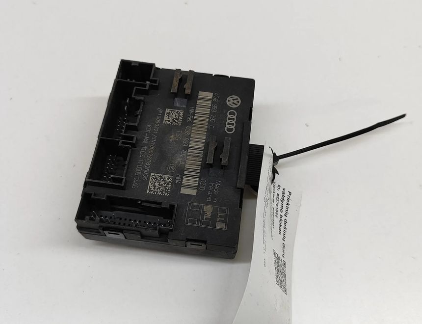 AUDI A6 C7/4G (2010-2020) Блок управления дверей передние  правые 4G8959792C,4G8959792A,P10090221 22761885