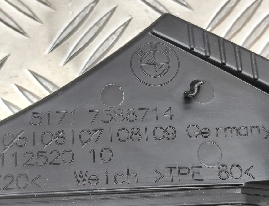 BMW 5 Series G30/G31 (2016-2023) Predný stierač lišta 7388714,51717388714 22944144