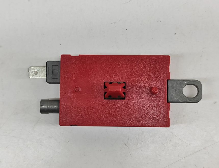 LAND ROVER Discovery Sport 1 generation (2014-2024) Zosilňovač antény na kufri FK72-18C847-AA 23126431