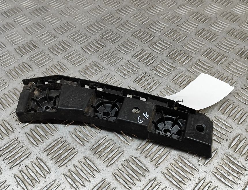 SKODA Scala 1 generation (2019-2023) Držiak nárazníka vľavo vzadu 657807393 23990875