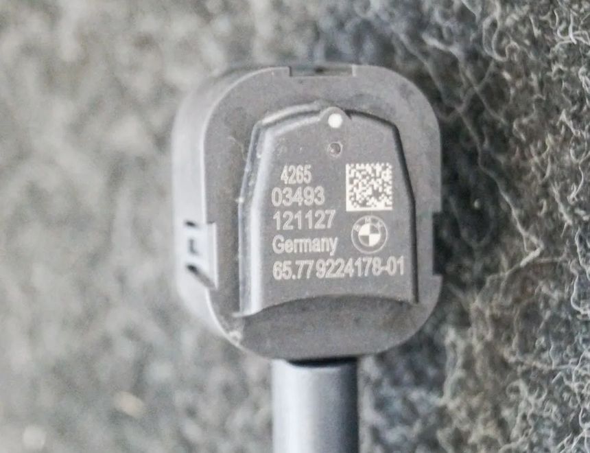 BMW 5 Series F10/F11 (2009-2017) Front Left Impact Sensor 9224178 2574665