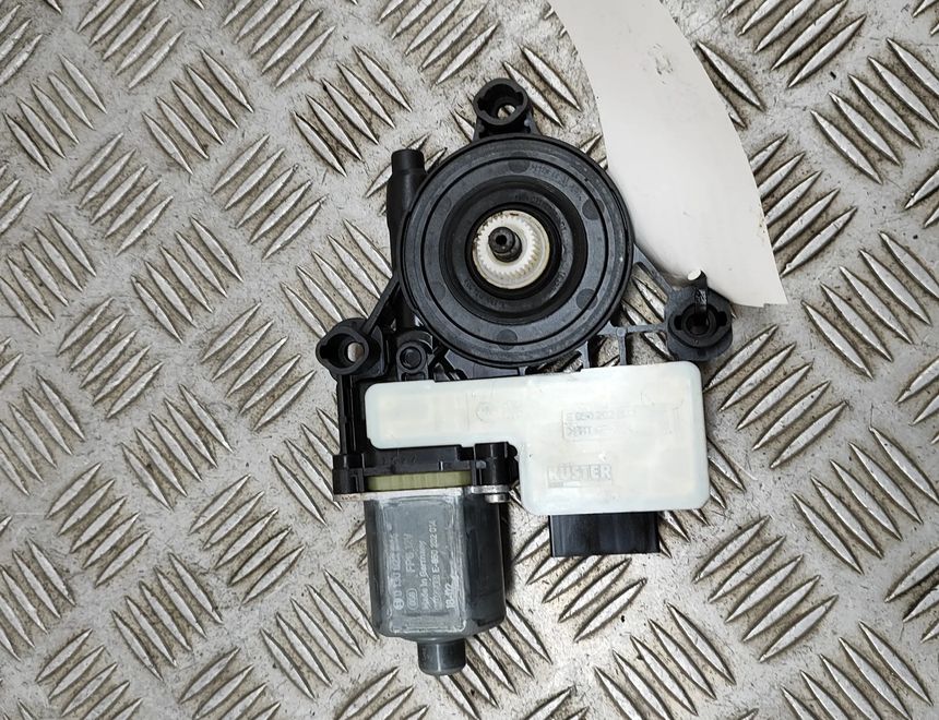 VOLKSWAGEN Golf 7 generation (2012-2024) Rear Right Door Window Control Motor 0130822694,5Q0959812D 26020010