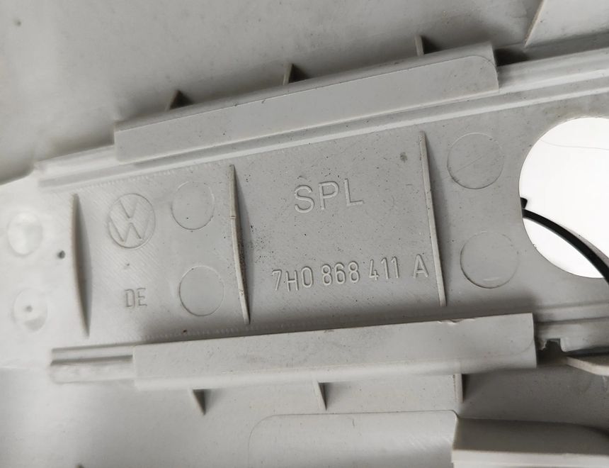 VOLKSWAGEN Transporter T6 (2015-2024) Стойка правой стороны 7E0867244K,7E0867244J,7H0868411A 27520255