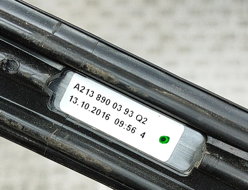 MERCEDES-BENZ E-Class W213/S213/C238/A238 (2016-2024) Ľavá strešná lišta A2138900393 27953981