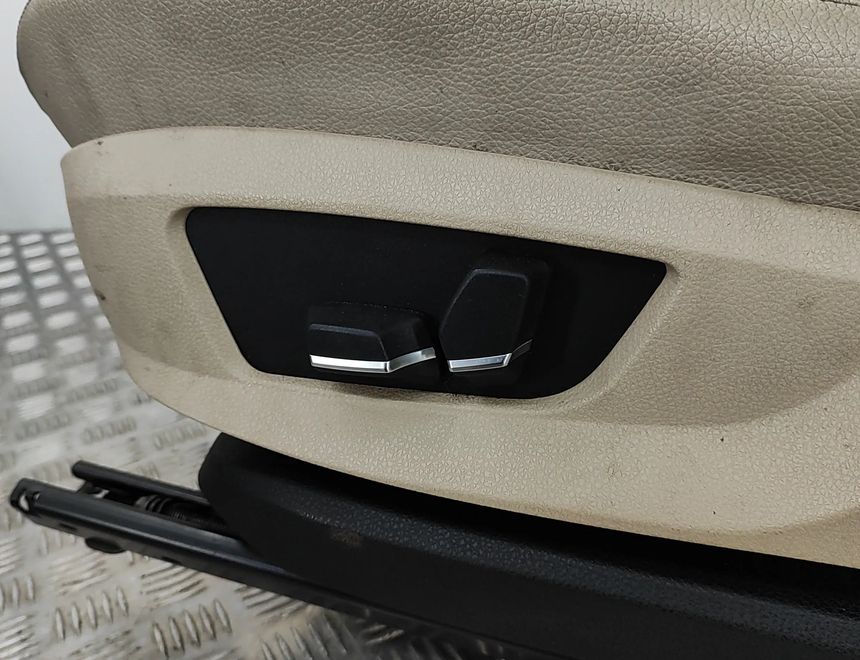 BMW 7 Series F01/F02 (2008-2015) Interiérové sedadlá s kitom dverí 9119313,9112677,6198699,9112185,9160810,9160809,9161077,9161078 28178809