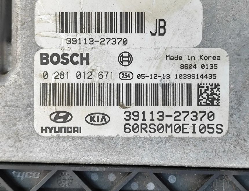 KIA Carens 2 generation (2002-2006) Блок управления двигателем 39113-27370,0281012671 28483821