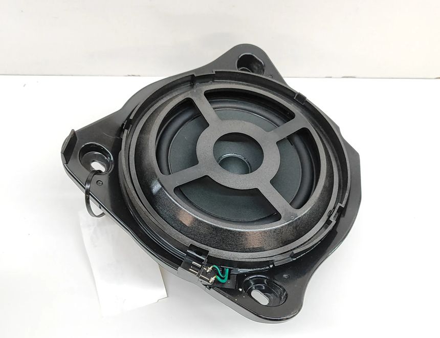 MERCEDES-BENZ C-Class W205/S205/C205 (2014-2023) Сабвуфер A2058201900 28589169