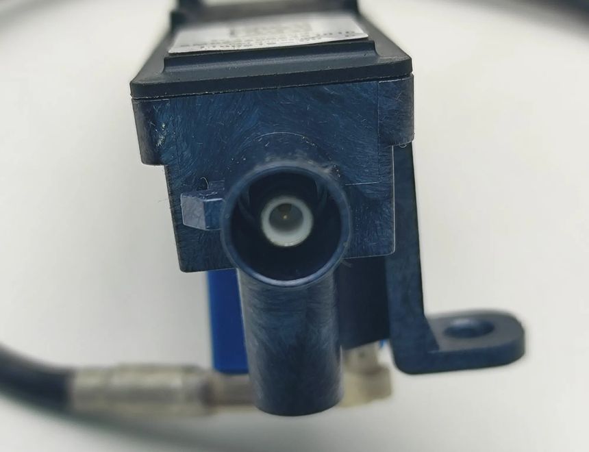 TESLA Model Y 1 generation (2020-2024) Правая боковая камера 1100619-00-C 28826576