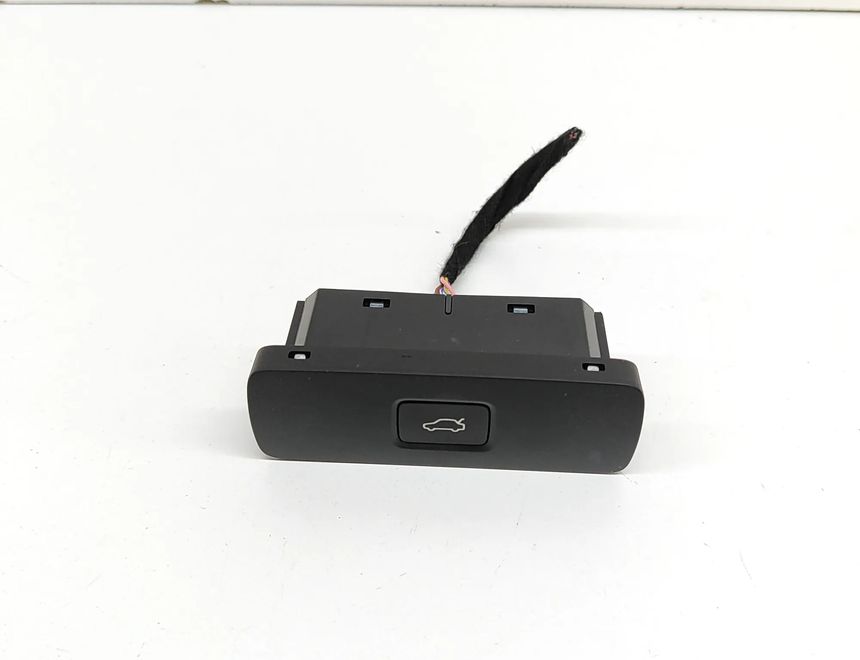 VOLVO XC90 2 generation (2014-2024) Кнопка открывания задней крышки 32350330,P32350330 28972751