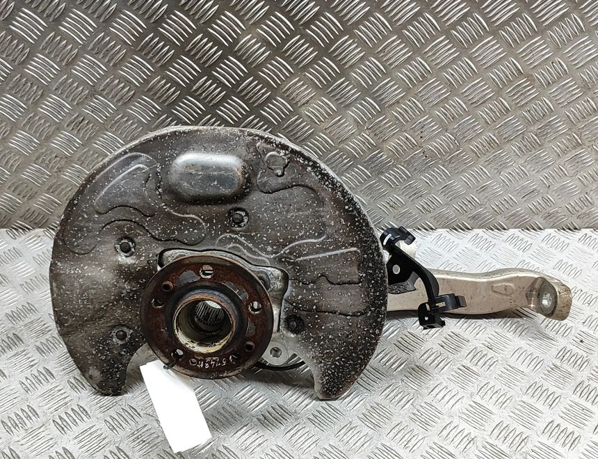 MERCEDES-BENZ GLE W167 (2019-2024) Ľavý predný náboj kolesa A1673322500,A1674213900 29025255